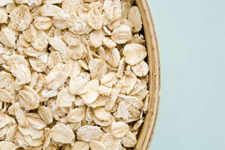 Exfoliate with oatmeal for rejuvenation