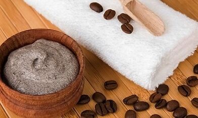 Facial peeling at home to rejuvenate facial skin